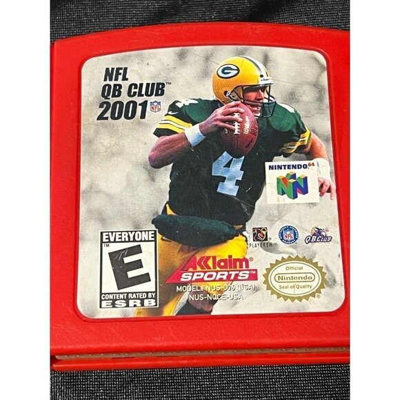 Nintendo N64 NFL QB Club 2001 - Picture 2 of 7